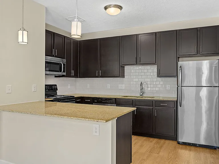 Delta Flats — Photo 20