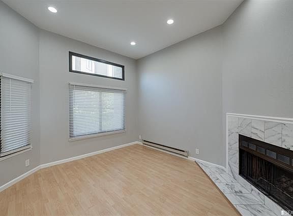 3rd image of 511 King Dr APT 5