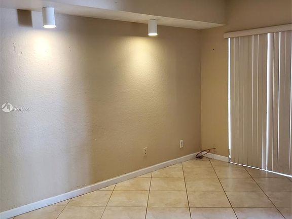 2nd image of 4009 N University Dr #216