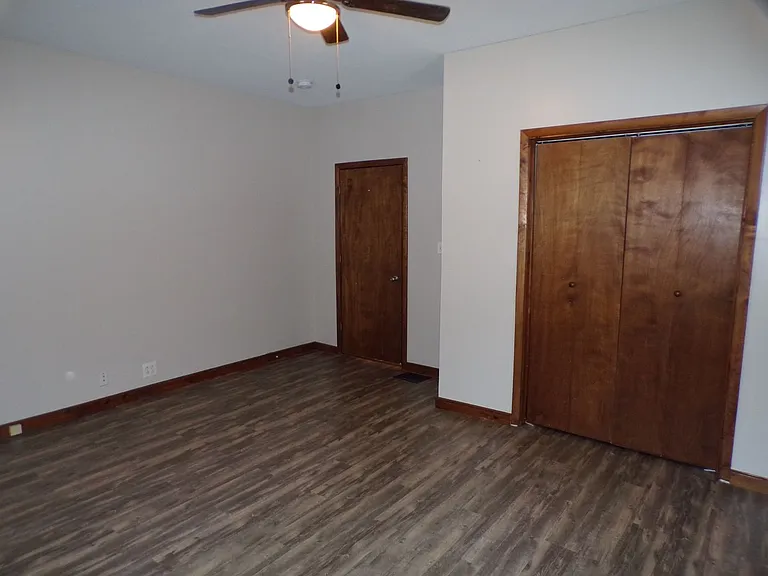 247 S Kansas St — Photo 17