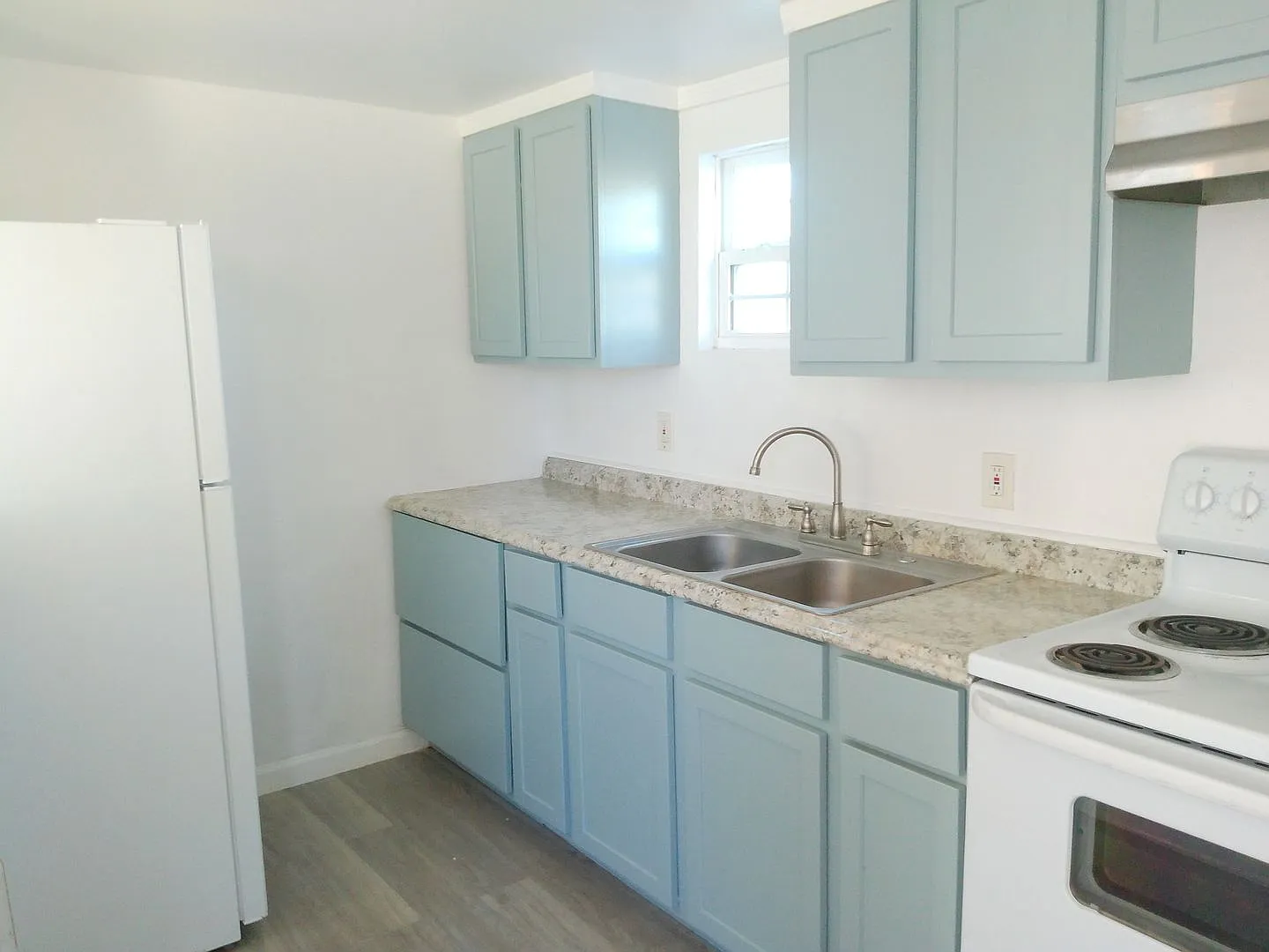 801 Alameda Unit A - 2/Bed 1/Bath - $900/month — Photo 3