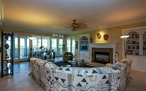 4th image of 701 Ocean Club Pl