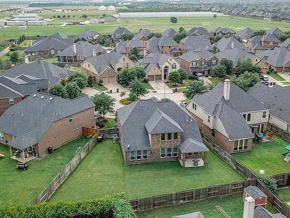 2nd image of 6523 Tamarind Sky Ln