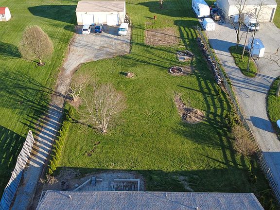 3rd image of 7249 Fairground Rd