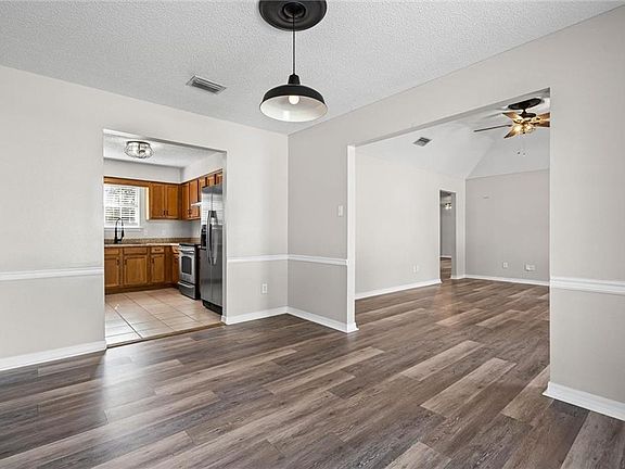 5th image of 6952 Richard Ln