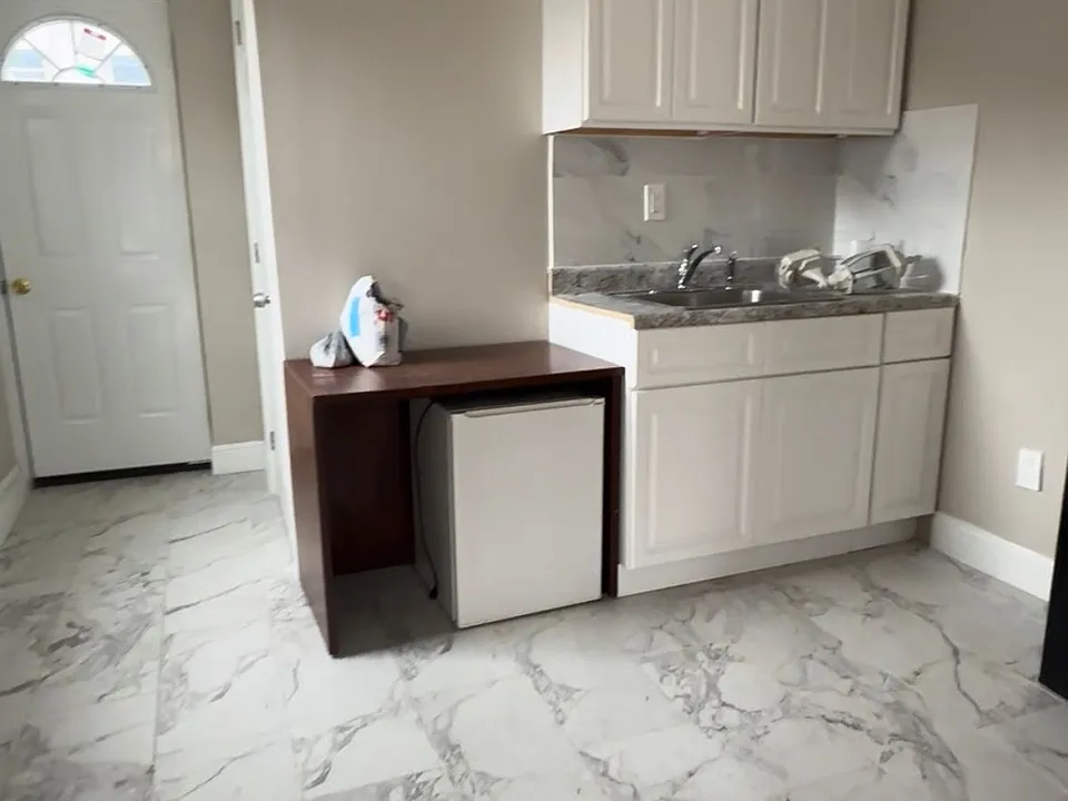 614 Minor St #2