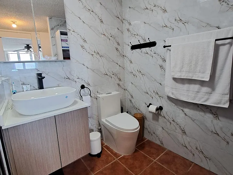 311 Las Palmas #L5 — Photo 8