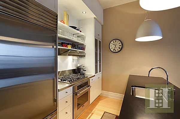 Sold by Halstead Real Estate | media 10