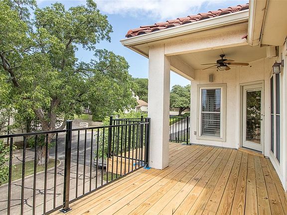 5th image of 1892 Pontchartrain Dr