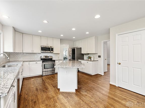 5th image of 10355 Brentmoor Dr