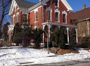713 Lincoln Ave, Dubuque, IA 52001