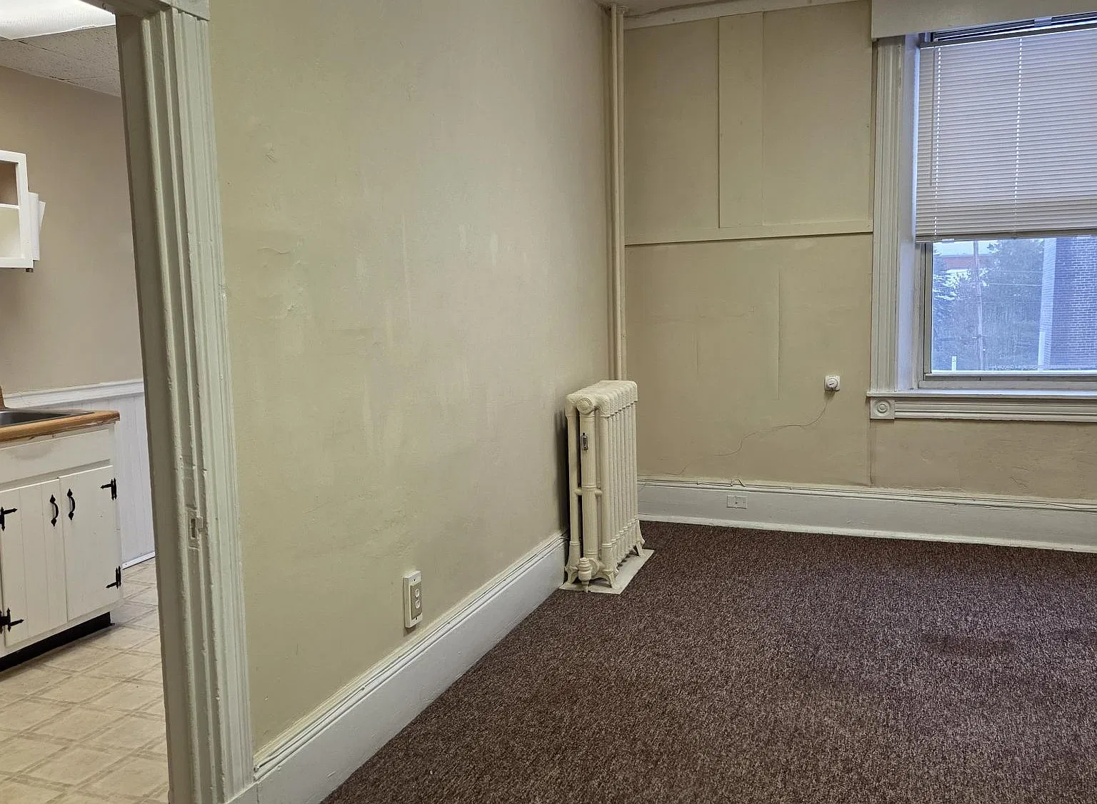 1 bed, 450 sqft, $1,300 — Photo 4