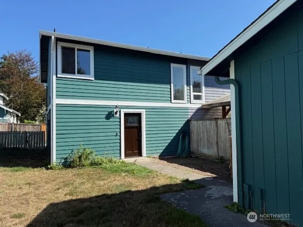 19640 2nd Avenue NE, Poulsbo, WA 98370
