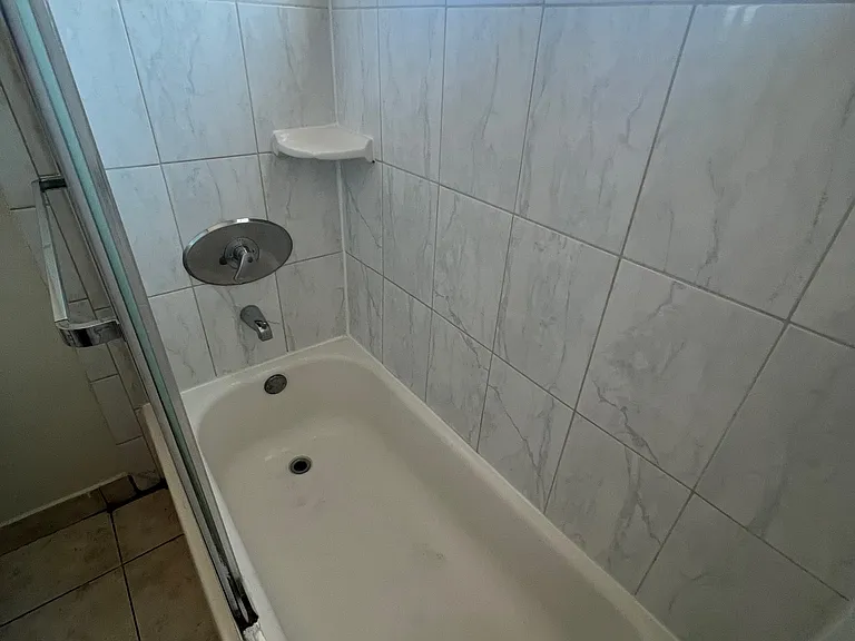9205 Alondra Blvd #20 — Photo 3