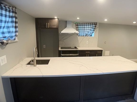 4th image of 25-35 Butler St #1
