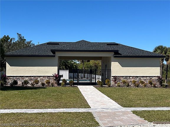 4th image of 998 Grand Lake Blvd