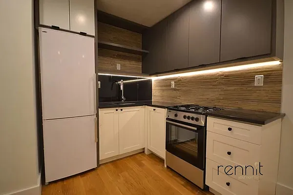 Rented by Rennit Inc. | media 21