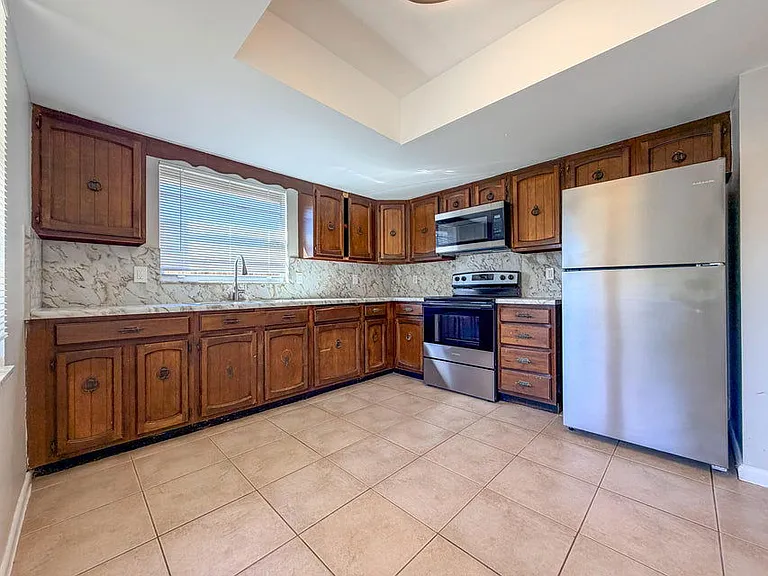 2682 Hinda Rd — Photo 10