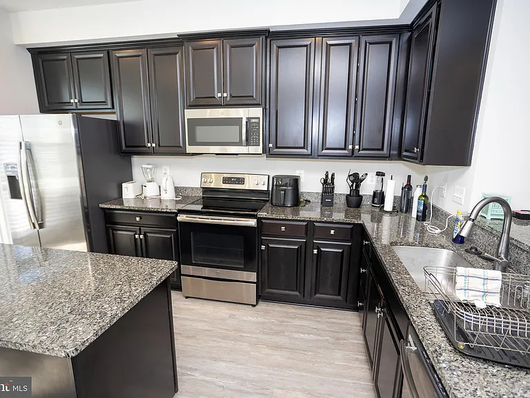 9926 New Pointe Dr — Photo 13