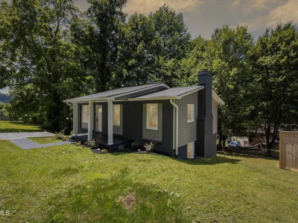 1116 Berry Rd, Elizabethton, TN 37643