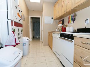 881 Beacon St #42, Boston, MA 02215