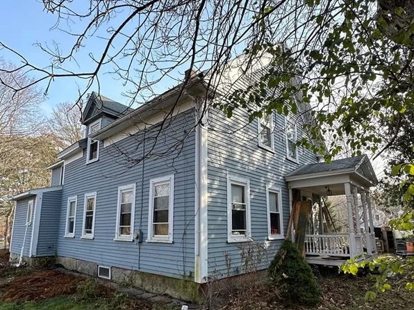 204 Wood St, Hopkinton, MA 01748