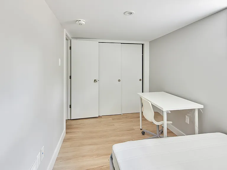 117 Hopewell Ave — Photo 24