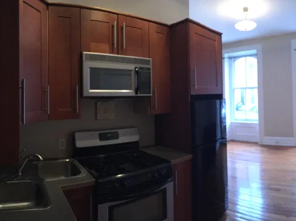 213 E King St #2, Lancaster, PA 17602