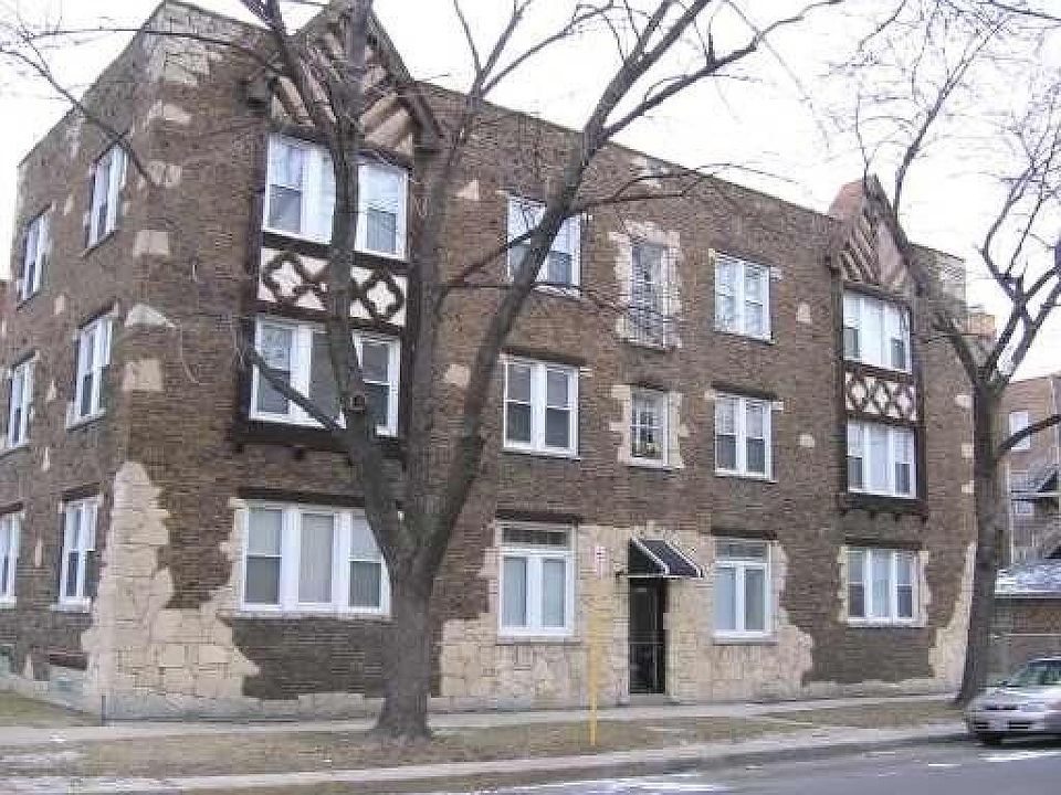 1st image of 5614 W Wellington Ave APT 2E