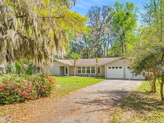 3rd image of 304 Shell Park Cir