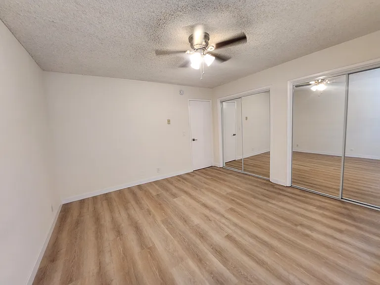 123 S Catalina Street — Photo 24