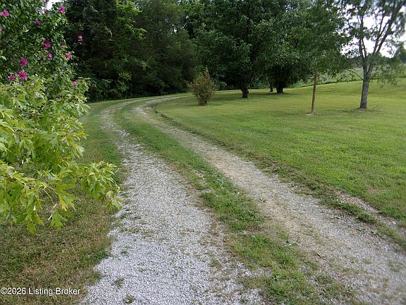5th image of 2399 Ashes Creek Rd