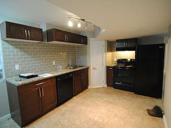 3rd image of 15111 81st St NW