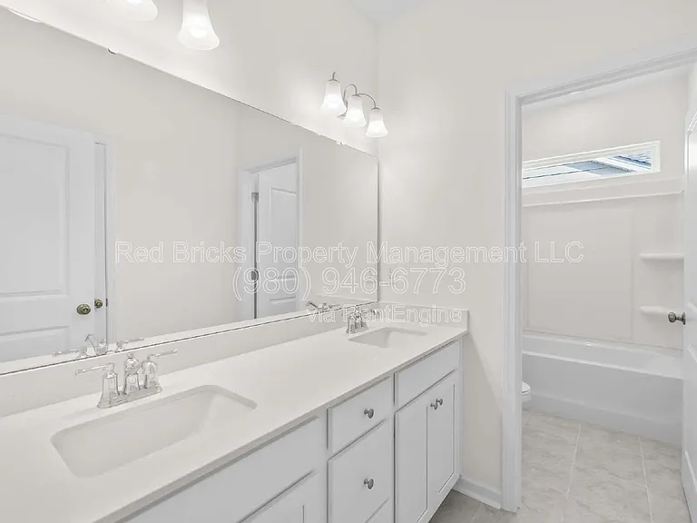 9008 Catboat St — Photo 31