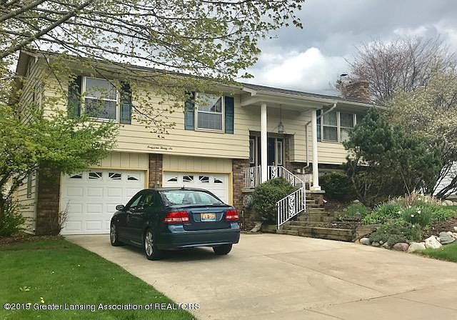 1st image of 4926 Plum Hollow Dr