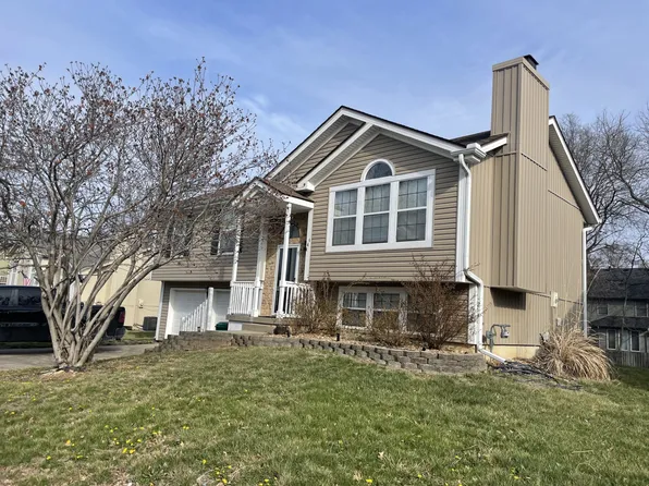 444 SE Ashton Dr, Lees Summit, MO 64063