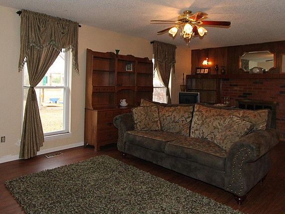 5th image of 2624 Richardson Dr