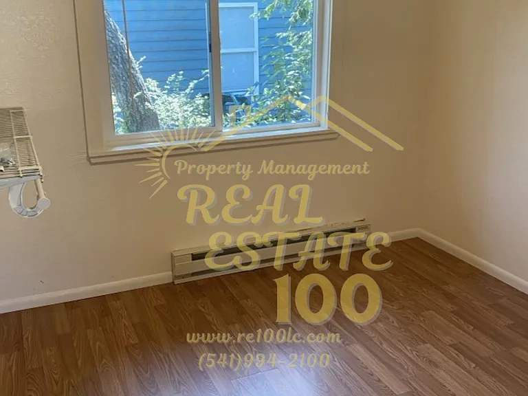 6557 SW Inlet Ave #1 — Photo 3
