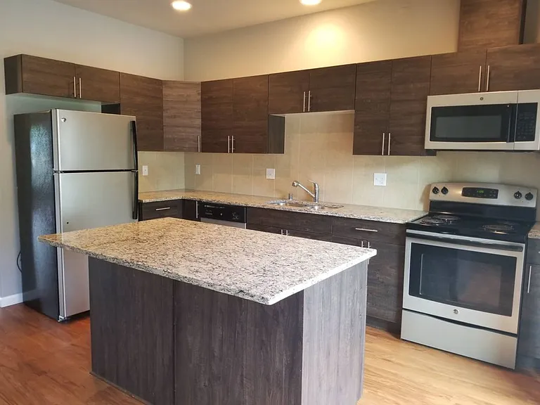 517 Oso Berry St NW #101 — Photo 7