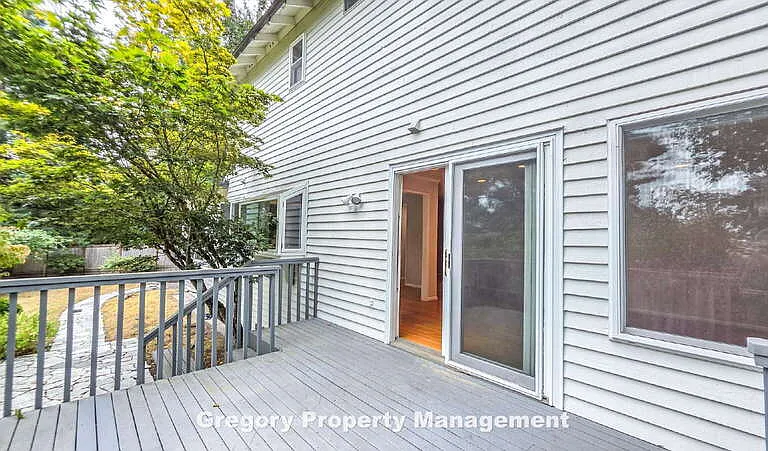 16316 NE 46th Ct — Photo 27