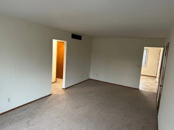Imperial Heights, 633-717 Imperial Ct #717-2, West Bend, WI 53095