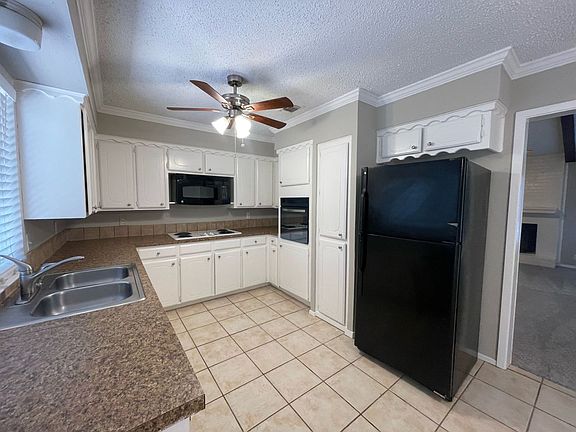 4th image of 2600 Jewell Dr