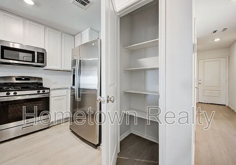 3303 NW 149th St — Photo 14