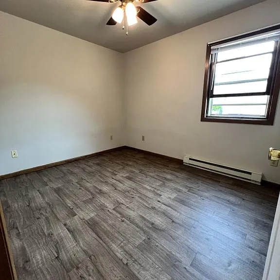 1114 Cherry St — Photo 3