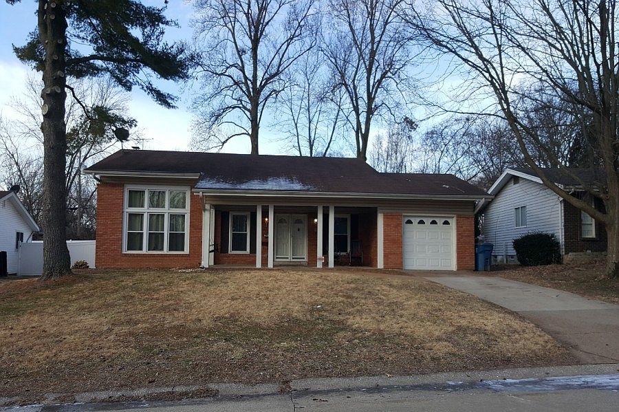 1st image of 774 Lamplight Ln