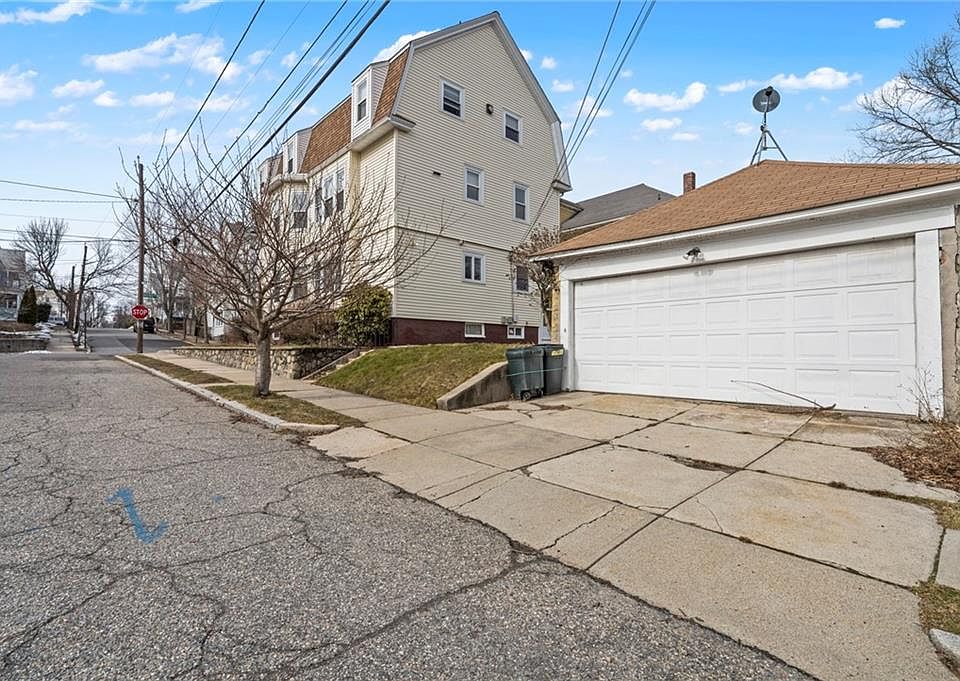 441 Morris Ave Providence, RI Zillow