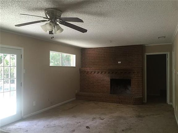 5th image of 324 Meadowcreek Ln