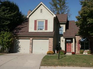 7552 E Meadow Ridge Dr, Fishers, IN 46038