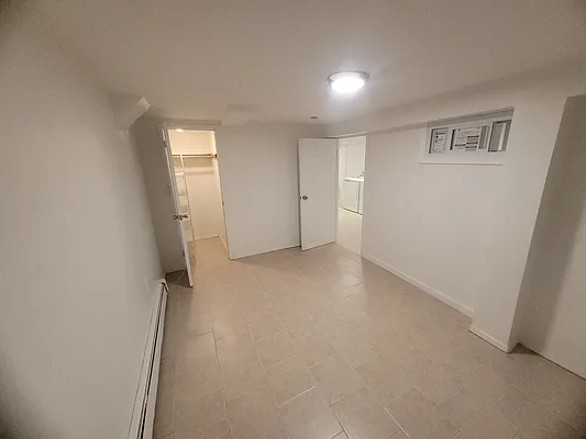 Rented by Halvatzis Realty | media 8