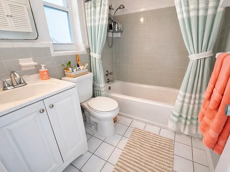 326 Madison St — Photo 11
